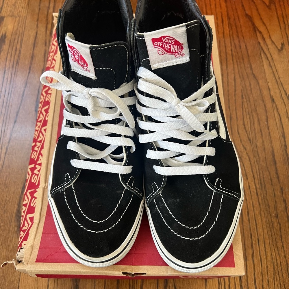 Sk8-Hi Vans